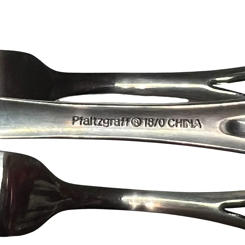 Vintage‎ Pfaltzgraff Stainless WINTERBERRY (COLOR)  18 Pc Flatware Holly 18/0